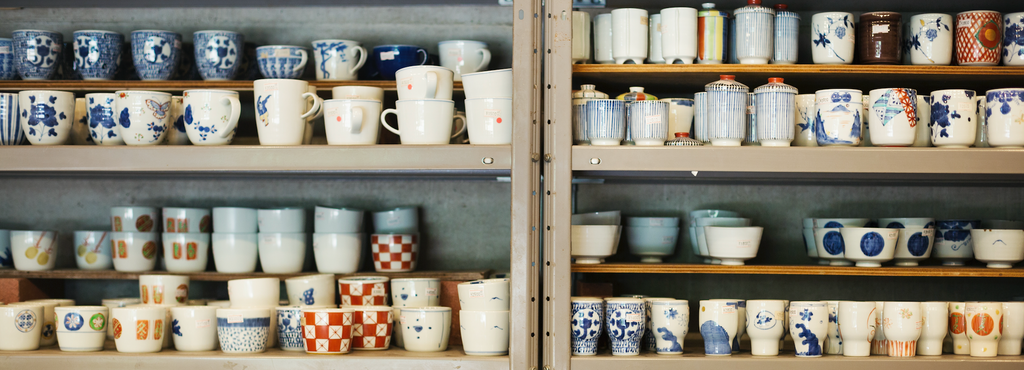 有田焼 青花 Arita ware Antique Japanese Blue and White Arita Ware 有田焼 青花 Arita ware Antique Japanese Blue and White Arita Ware
